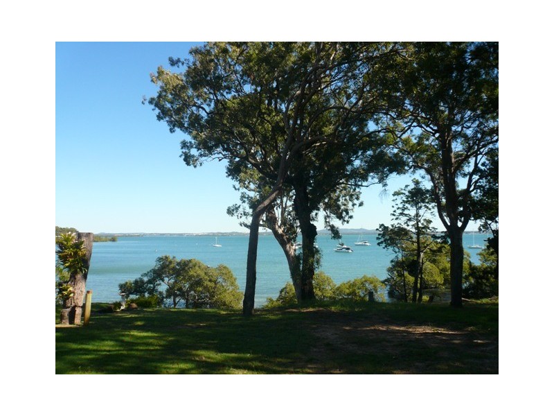 43 Coondooroopa Drive, Macleay Island QLD 4184