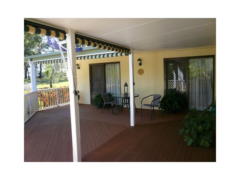19 Benowa Street, Macleay Island QLD 4184