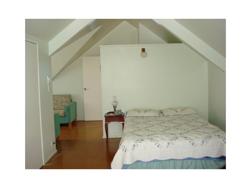 13 Michael Avenue, Lamb Island QLD 4184