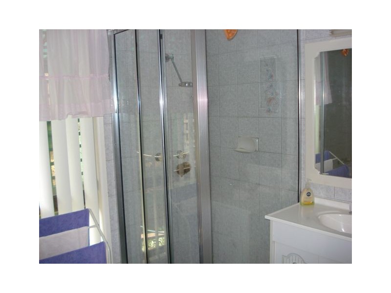 13 Michael Avenue, Lamb Island QLD 4184