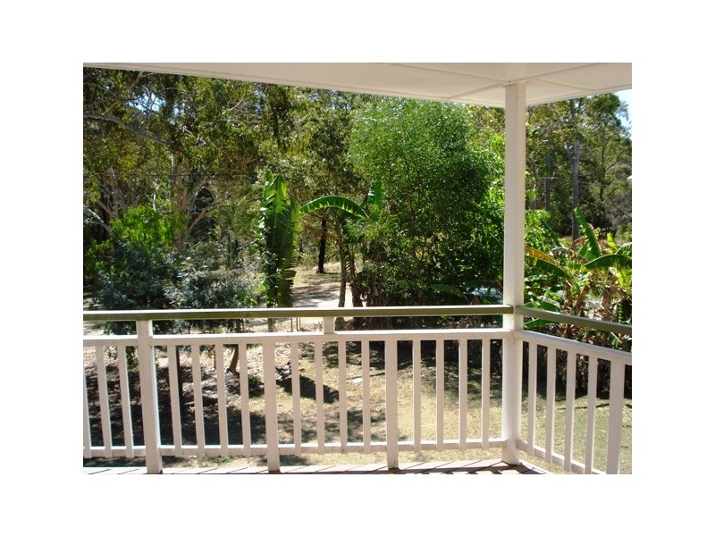 18 Devaney Street, Macleay Island QLD 4184