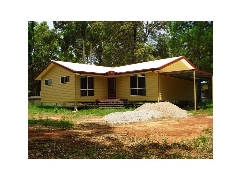 187 High Central Road, Macleay Island QLD 4184