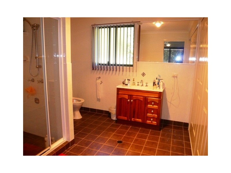 24-26 Natone Terrace, Macleay Island QLD 4184