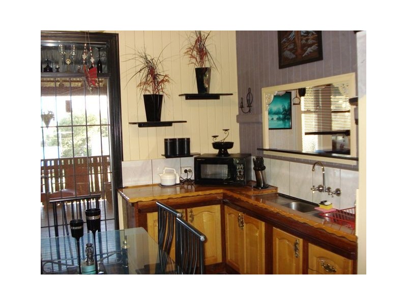 1-5 Leonie Crescnt, Lamb Island QLD 4184