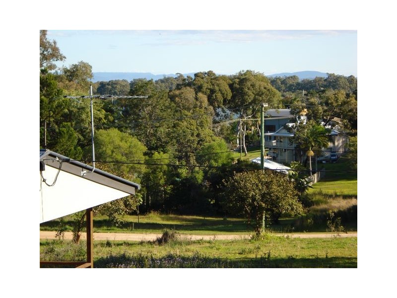 1-5 Leonie Crescnt, Lamb Island QLD 4184