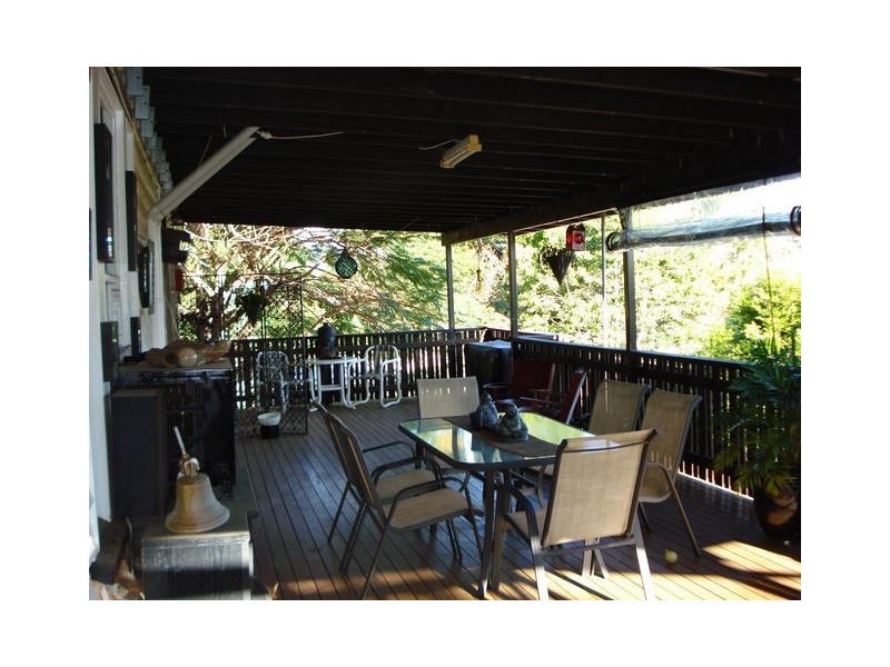 1-5 Leonie Crescnt, Lamb Island QLD 4184