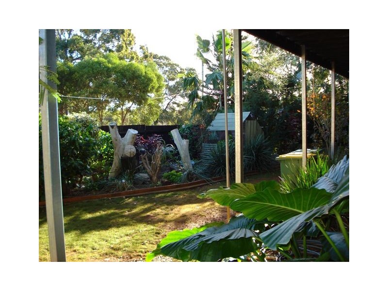 1-5 Leonie Crescnt, Lamb Island QLD 4184