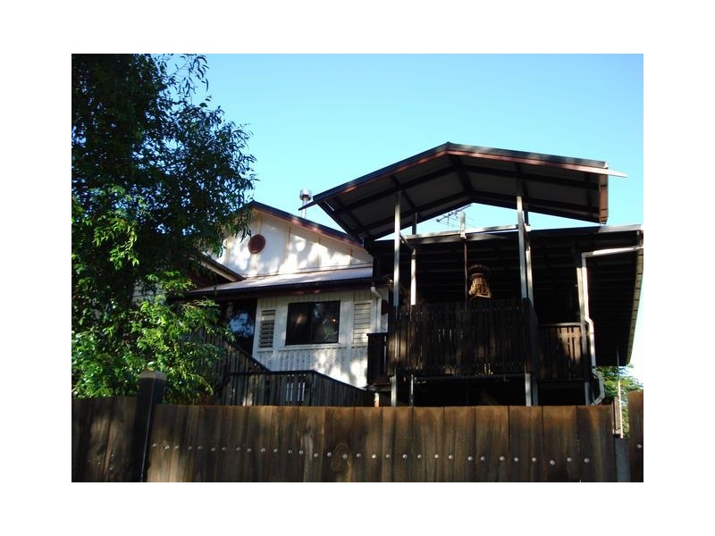 1-5 Leonie Crescnt, Lamb Island QLD 4184