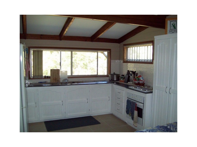 12 Ilya, Macleay Island QLD 4184