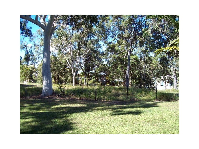 12 Ilya, Macleay Island QLD 4184