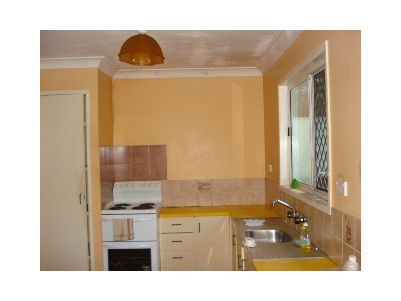 38 Brighton Rd, Macleay Island QLD 4184