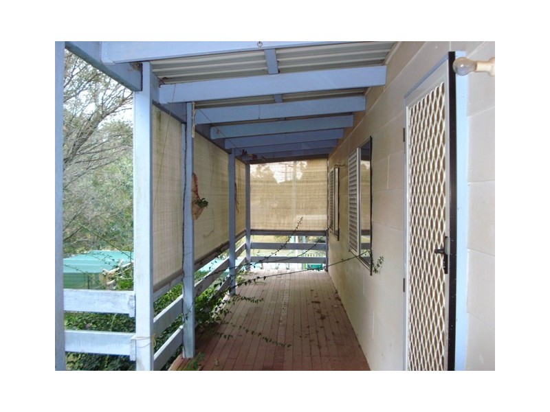 38 Brighton Rd, Macleay Island QLD 4184