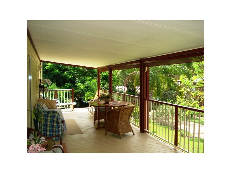 19 Alkira Street, Macleay Island QLD 4184
