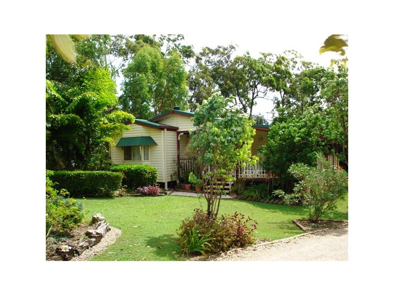 19 Alkira Street, Macleay Island QLD 4184