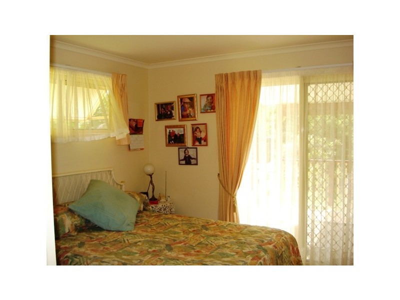 19 Alkira Street, Macleay Island QLD 4184