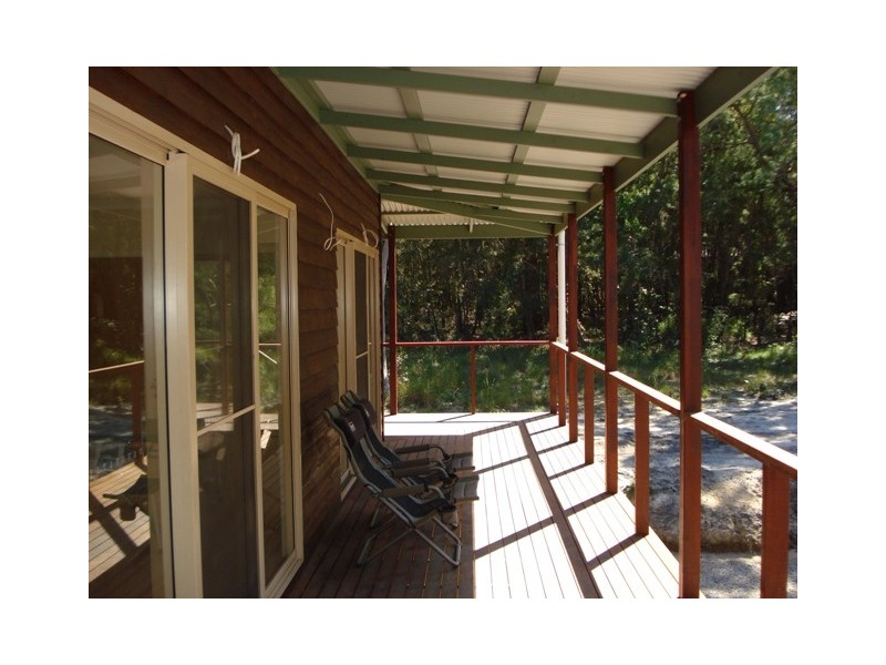 5 Natone Terrace, Macleay Island QLD 4184