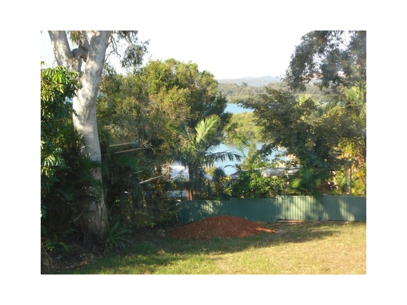 77-79 Scotts Road, Macleay Island QLD 4184