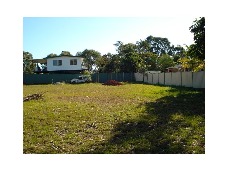 77-79 Scotts Road, Macleay Island QLD 4184