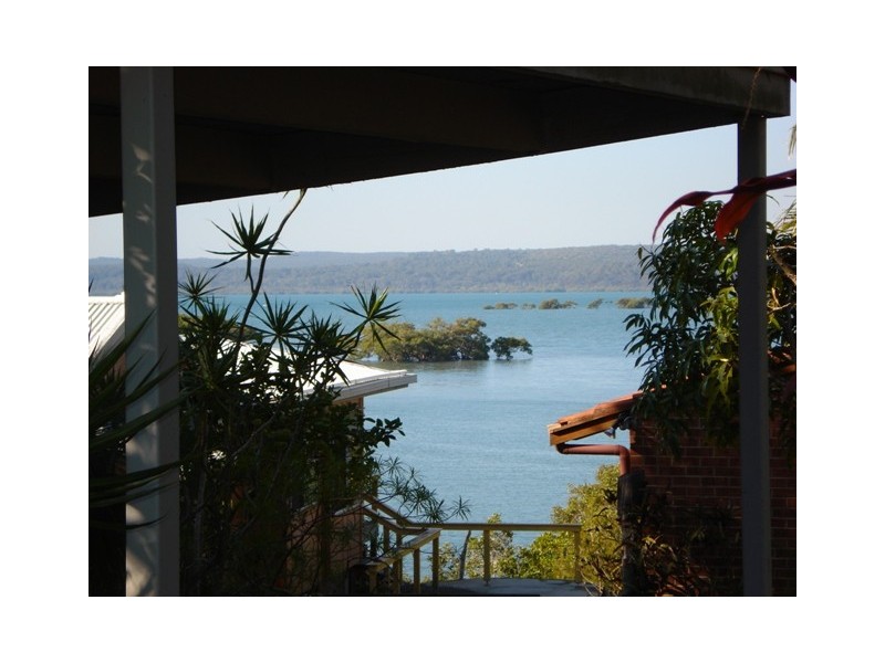 77-79 Scotts Road, Macleay Island QLD 4184