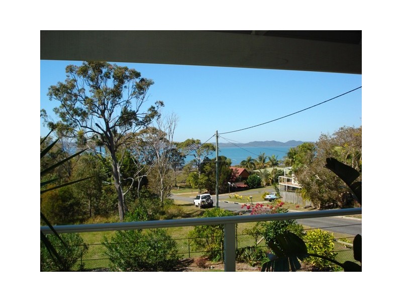 27-29 Kooberry Street, Macleay Island QLD 4184