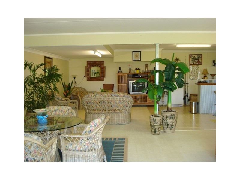 27-29 Kooberry Street, Macleay Island QLD 4184