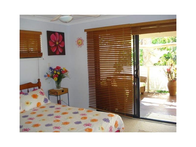 27-29 Kooberry Street, Macleay Island QLD 4184
