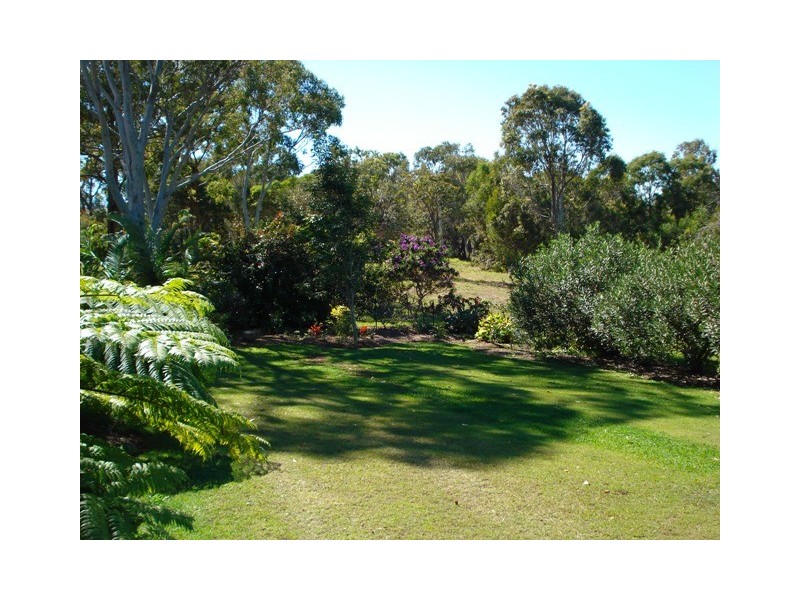 27-29 Kooberry Street, Macleay Island QLD 4184