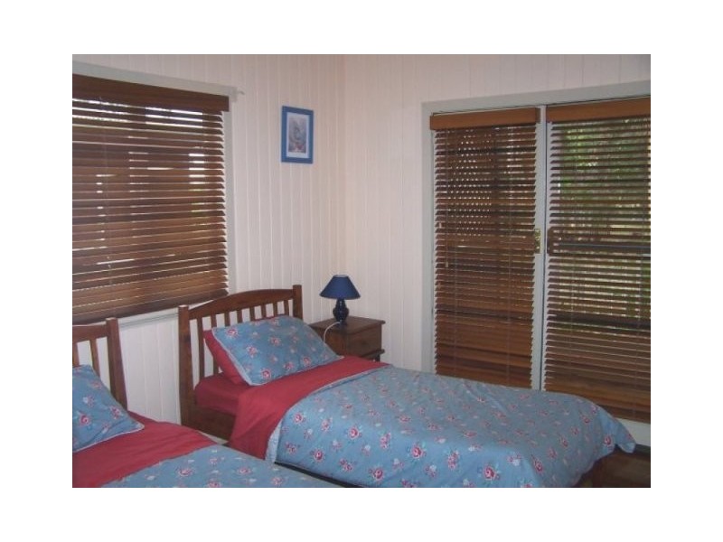 15 Orana Street, Macleay Island QLD 4184