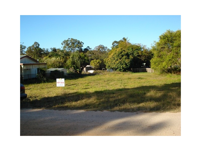4 Lemontree Drive, Macleay Island QLD 4184