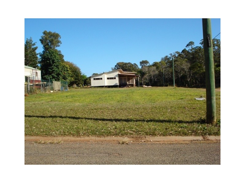 5 Thomas Street, Macleay Island QLD 4184