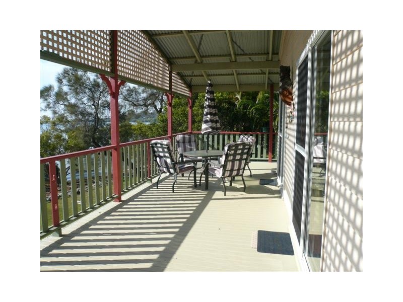 54 Attunga Street, Macleay Island QLD 4184