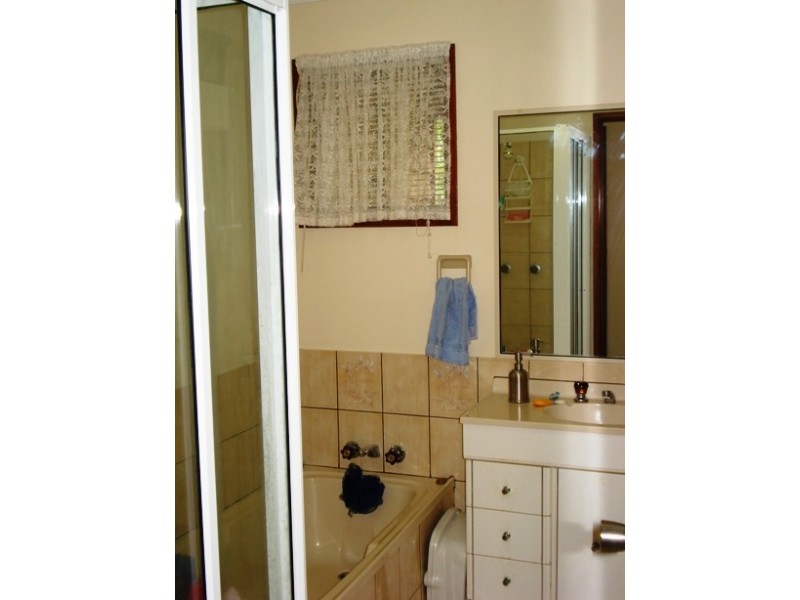 19 Coast Road, Macleay Island QLD 4184