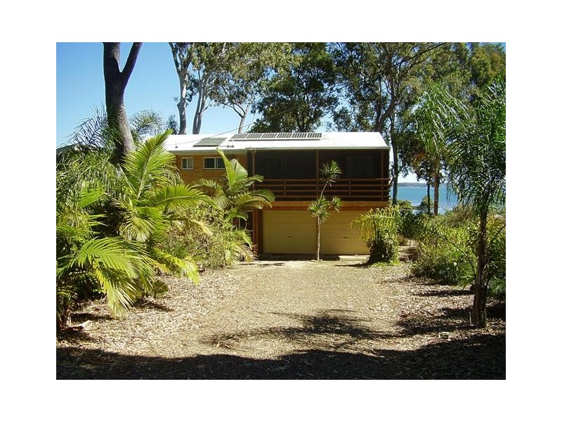 87 Coondooroopa Drive, Macleay Island QLD 4184