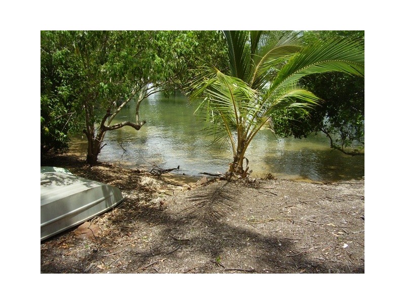 87 Coondooroopa Drive, Macleay Island QLD 4184