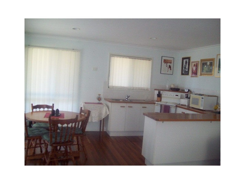 17 Baracoota Street, Macleay Island QLD 4184
