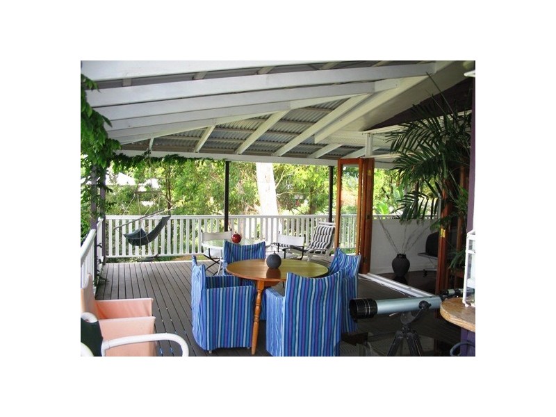 64 Charles Terrace, Macleay Island QLD 4184