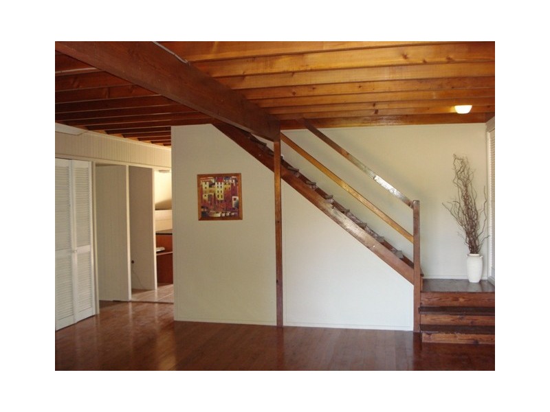 19 Eastbourne Terrace, Macleay Island QLD 4184