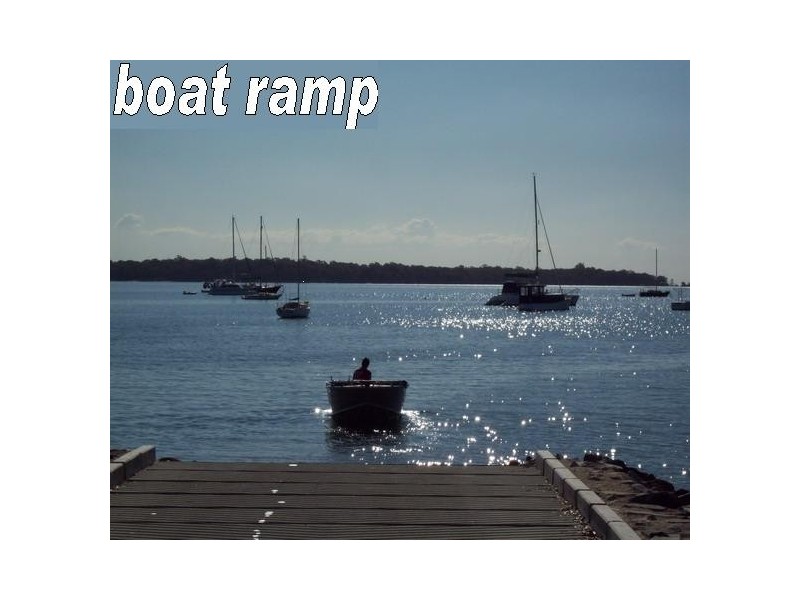 25 Panaroo Street, Macleay Island QLD 4184