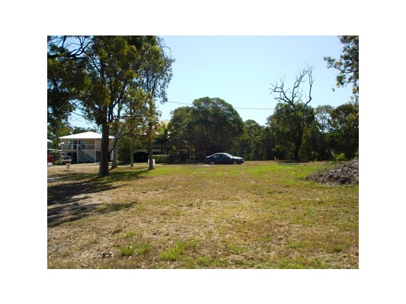 42 Mawarra Street, Macleay Island QLD 4184