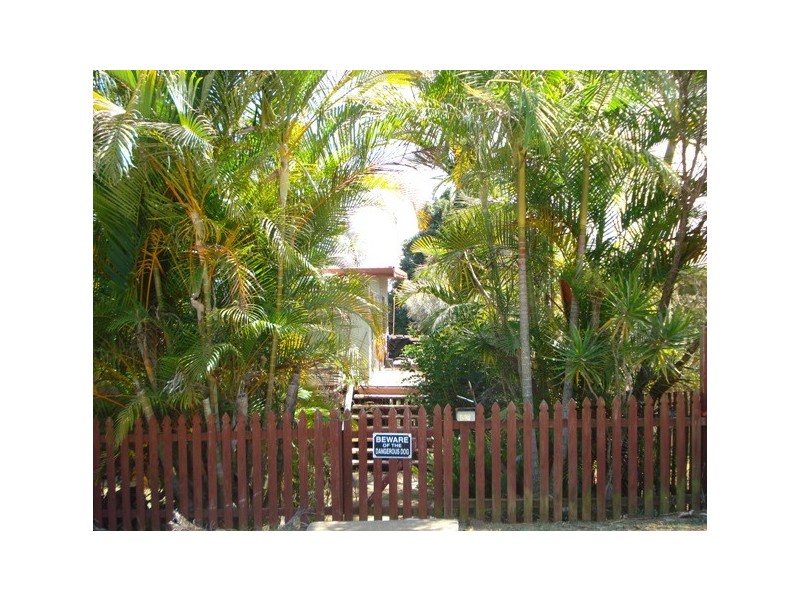 43 High Central Road, Macleay Island QLD 4184