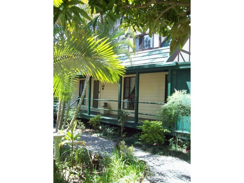 68 Coondooroopa Drive, Macleay Island QLD 4184