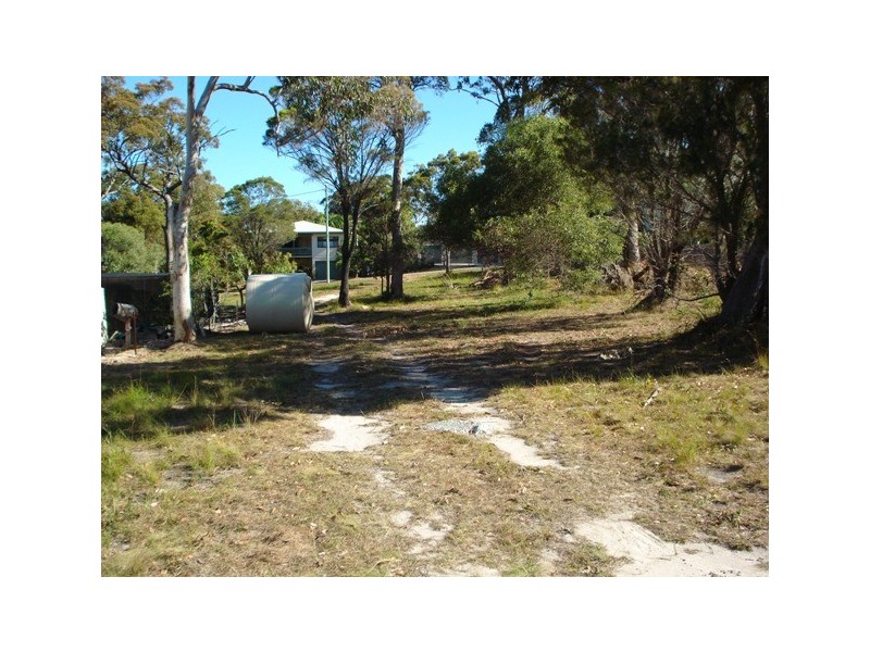 24 Jane Street, Macleay Island QLD 4184