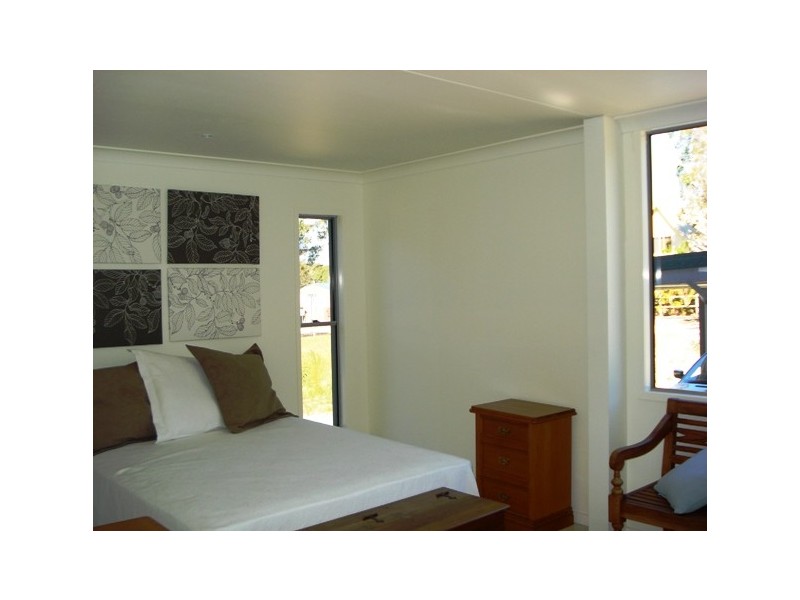 19 Mawson Street, Macleay Island QLD 4184