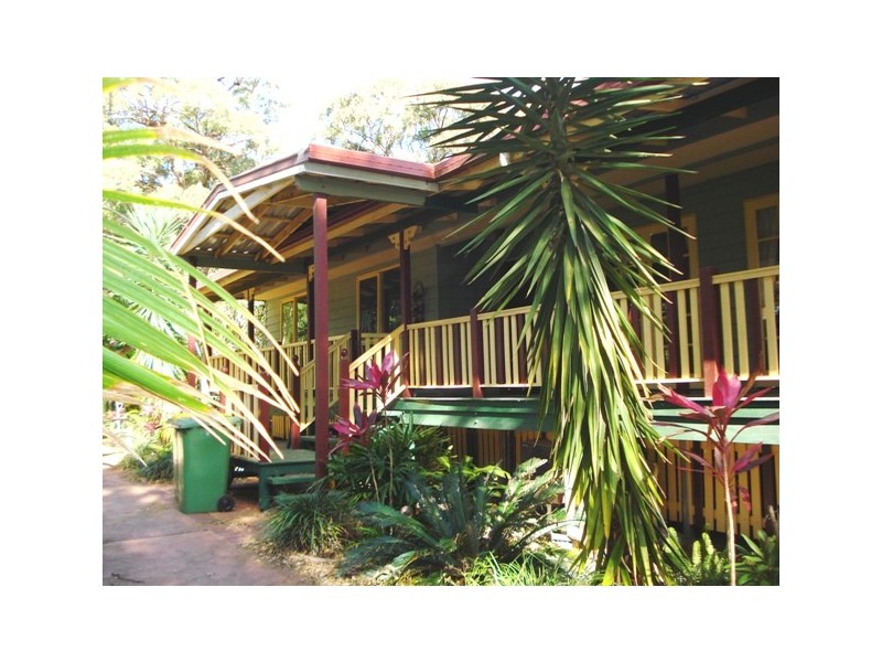 36 Coast Road, Macleay Island QLD 4184