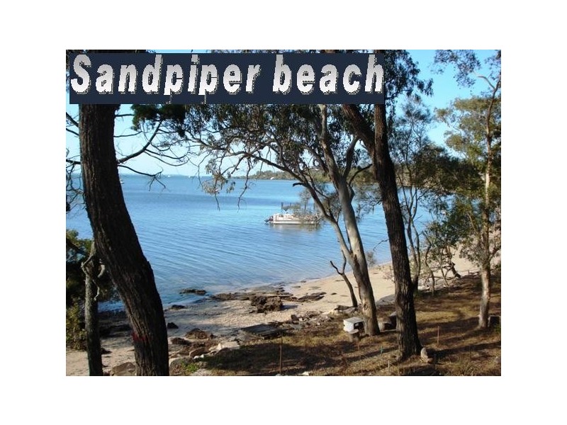 36 Coast Road, Macleay Island QLD 4184