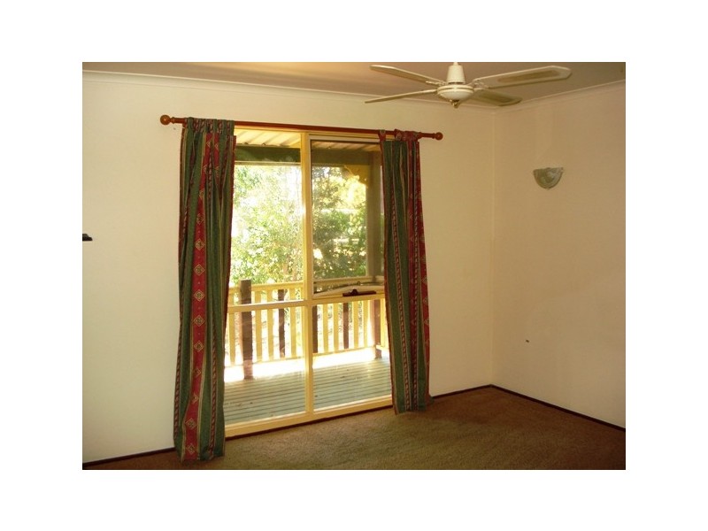 36 Coast Road, Macleay Island QLD 4184