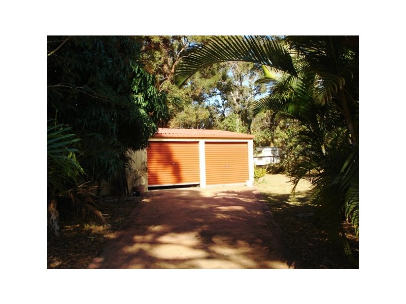 36 Coast Road, Macleay Island QLD 4184