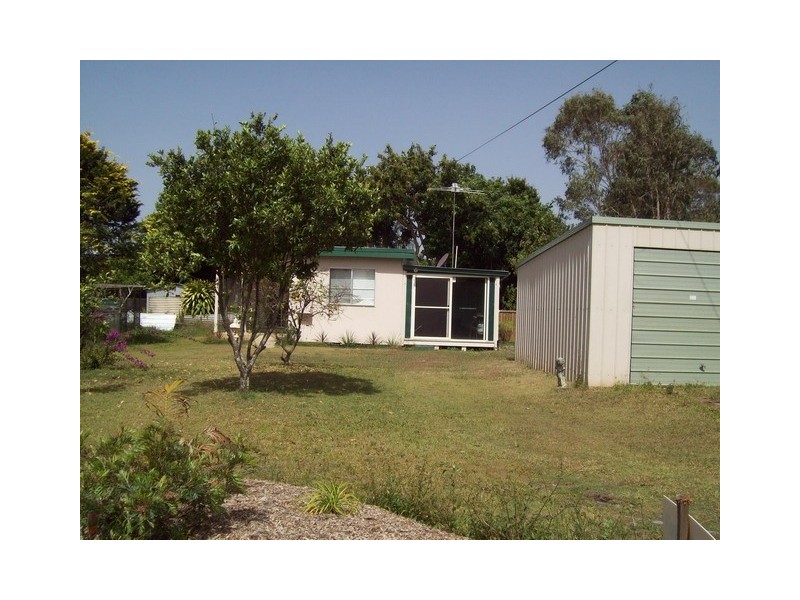 29 Charles Terrace, Macleay Island QLD 4184