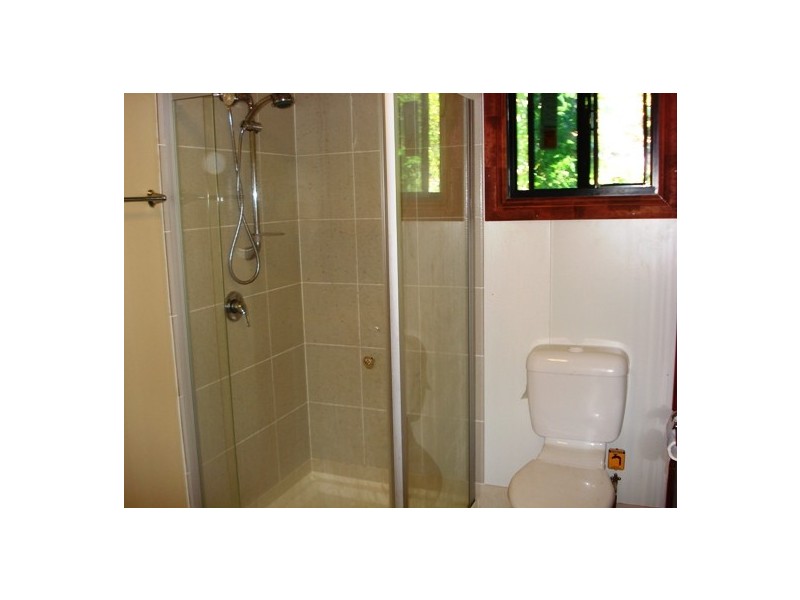 27 Paula Parade, Lamb Island QLD 4184