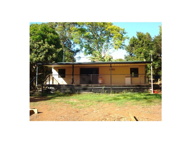 27 Paula Parade, Lamb Island QLD 4184